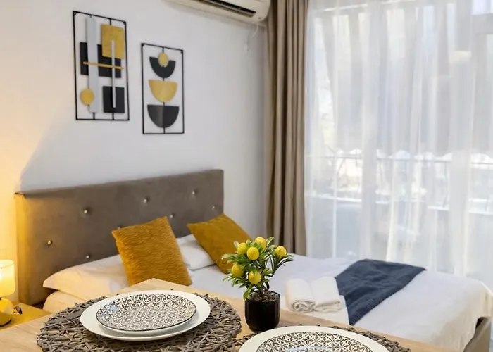 Blloku Balcony Fast Wi-fi * טיראנה